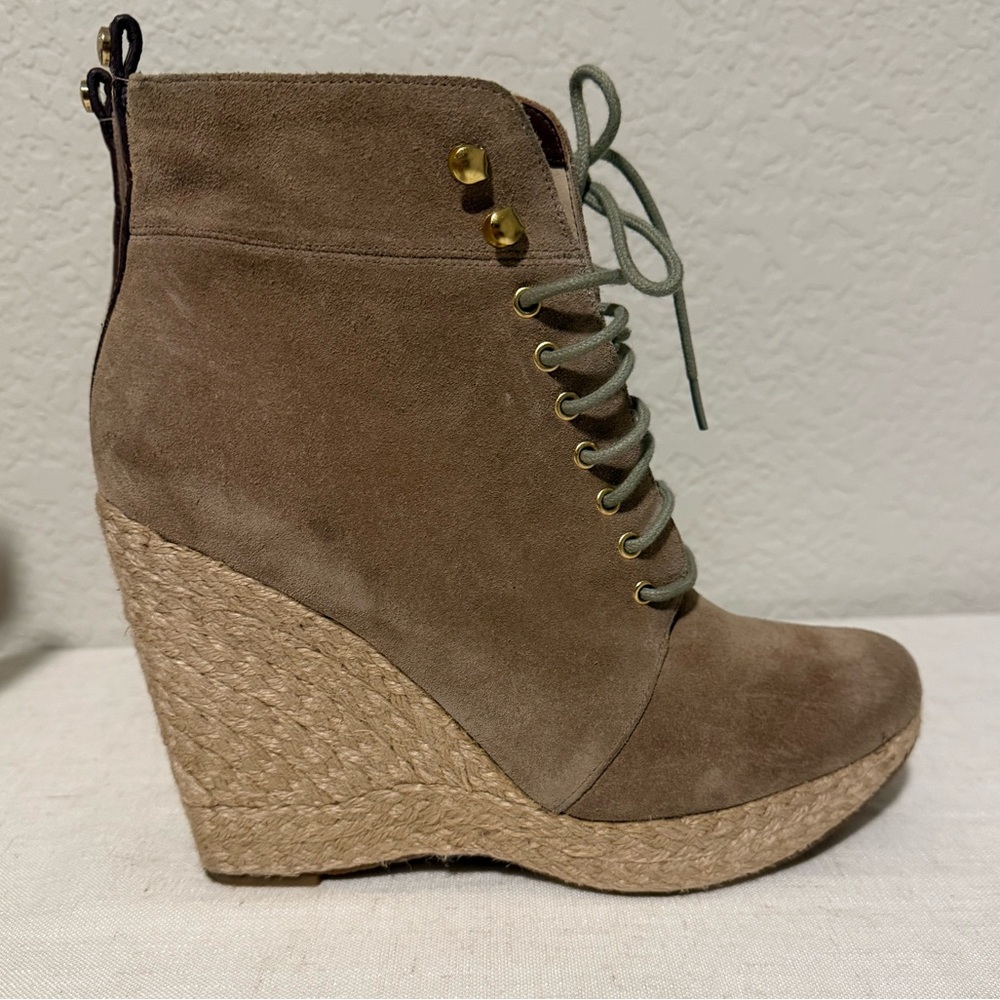 Elegant Suede Lace-Up Wedge Booties